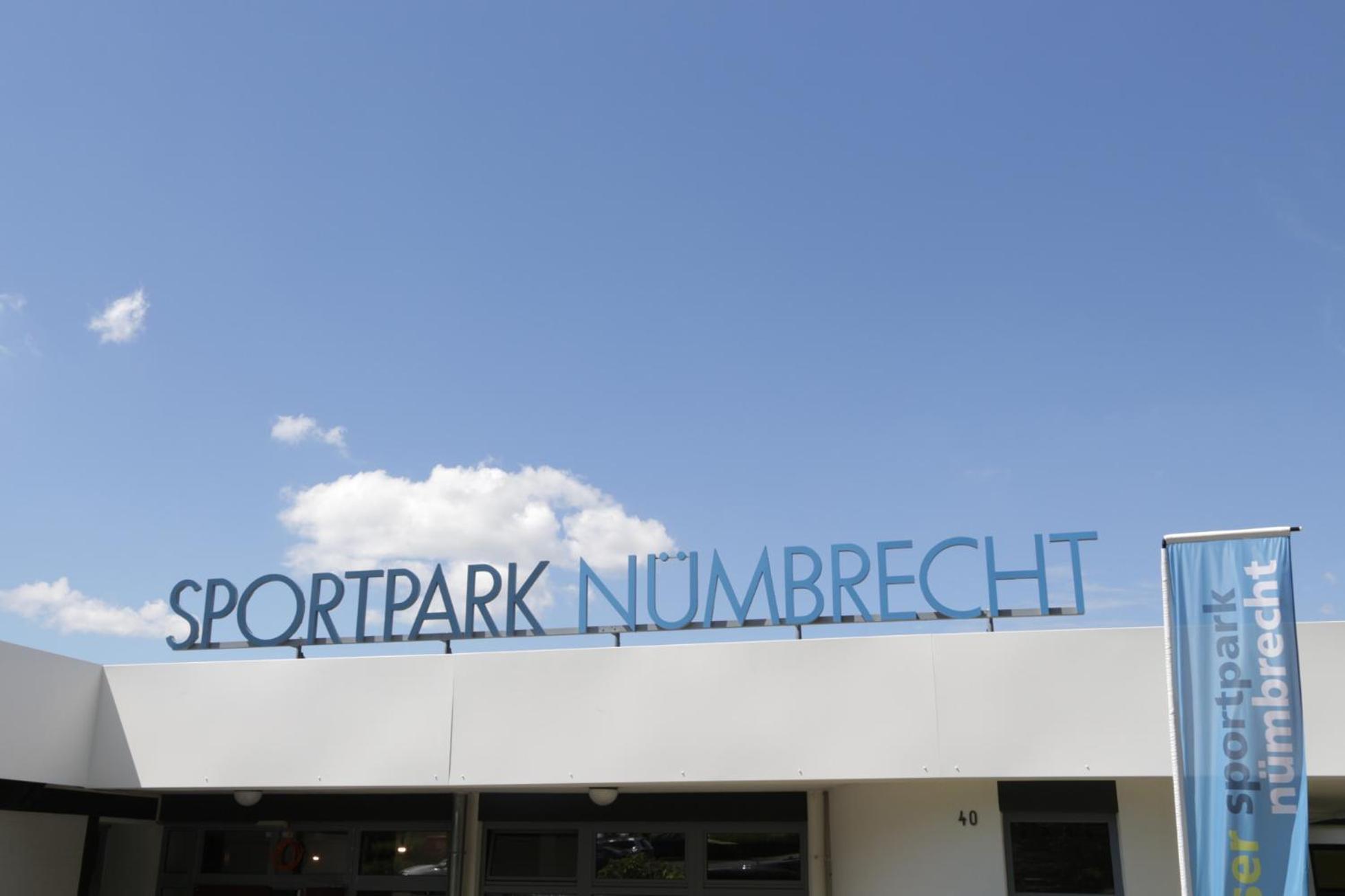 Gaestehaus Sportpark Nuembrecht Exteriör bild